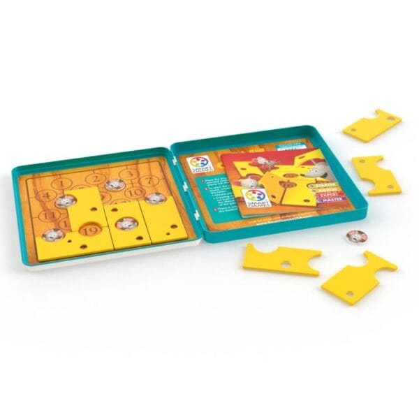 SmartGames Mouse Maze puzzle game pieces