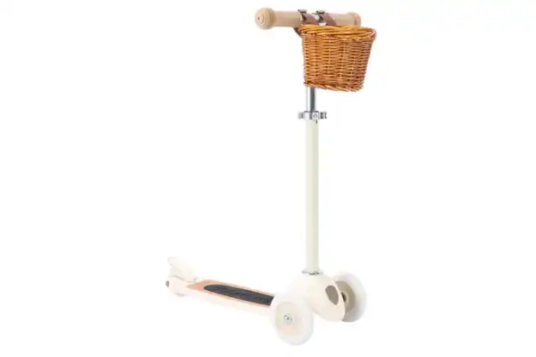 Cream scooter with a wicker basket