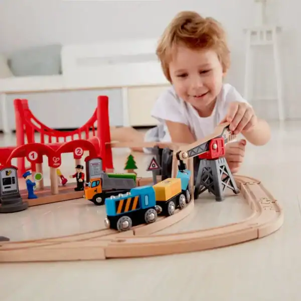busy city rail set