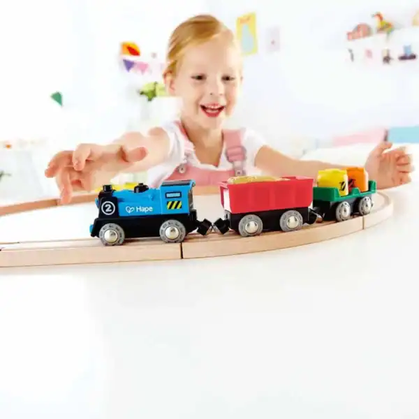 hape battery powered rolling stock set 1.webp