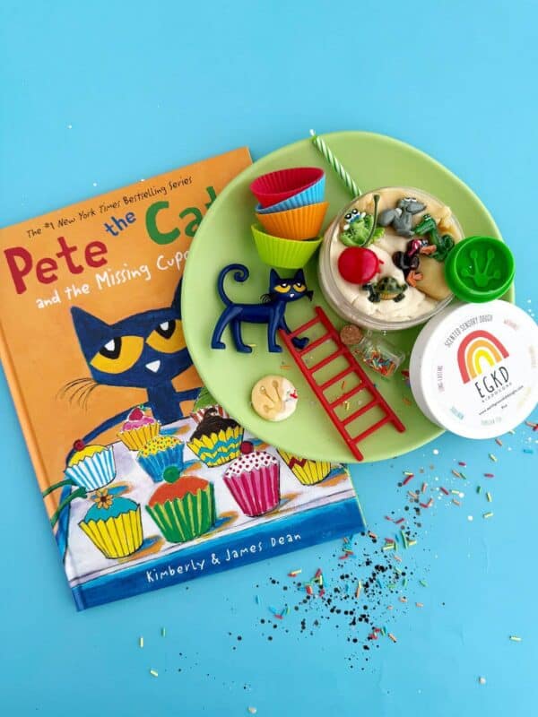 pete cat play dough.jpg