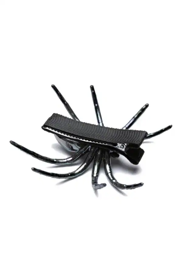 creepy crawly clips